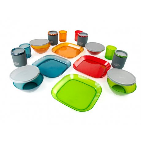 GSI Outdoors Infinity 4 Person Deluxe Tableset, Multicolor